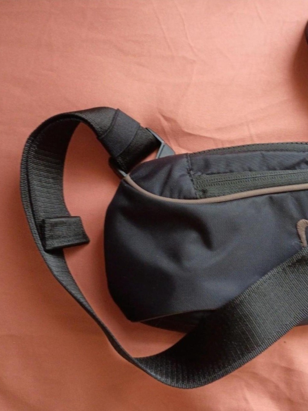 NikeBlack Men's/Women's Crossbody Sling Bag